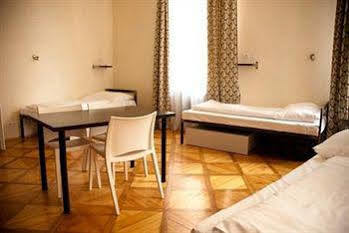 Hostel Hostel Studio *